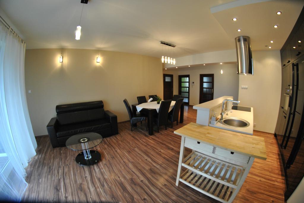 Royal Apartments - Apartamenty Inowroclawska Oda fotoğraf